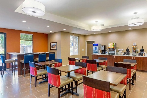 Comfort Inn & Suites Near Ontario Airport image 1