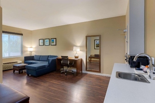 Comfort Inn & Suites Near Ontario Airport image 20